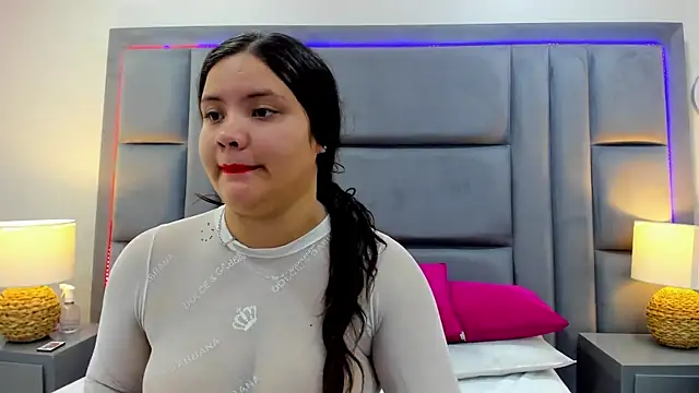 NahiaMonet online show from November 13, 2025, 11:42 am