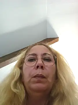 Snapshot of misscokine666 chatting on October 1, 2025, 8:26 pm misscokine666 online show from October 1, 2025, 8:26 pm