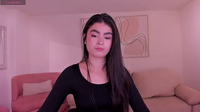 LucyWeiss  online show from November 21, 2025, 7:23 pm