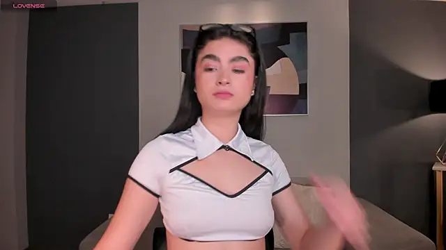 LucyWeiss  online show from November 30, 2025, 8:24 pm