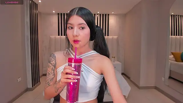 Snapshot of LaurentConnor chatting on November 11, 2025, 3:50 am LaurentConnor online show from November 11, 2025, 3:50 am