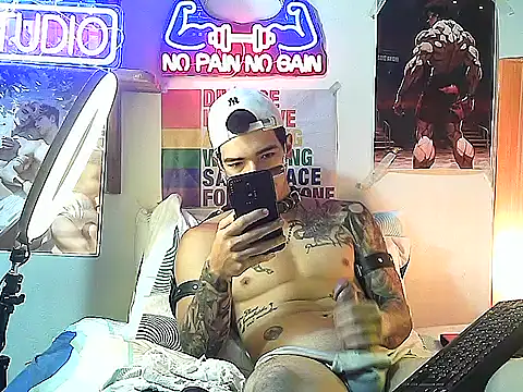 Snapshot of Strongcockfitness chatting on September 16, 2025, 6:31 pm Strongcockfitness online show from September 16, 2025, 6:31 pm