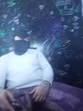 johnboones10 online show from December 17, 2025, 7:09 pm