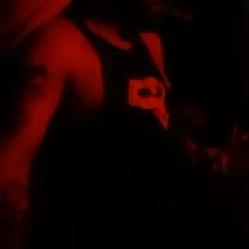 johnboones10 online show from April 3, 2026, 8:29 pm