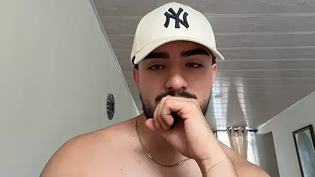 Snapshot of zayn_maximoff chatting on April 30, 2026, 3:40 pm zayn maximoff online show from April 30, 2026, 3:40 pm
