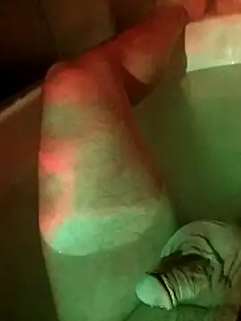 Snapshot of ctocum35 chatting on October 15, 2025, 7:58 pm ctocum35 online show from October 15, 2025, 7:58 pm