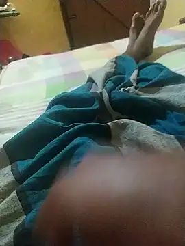 Remo20001 online show from February 5, 2026, 6:01 pm