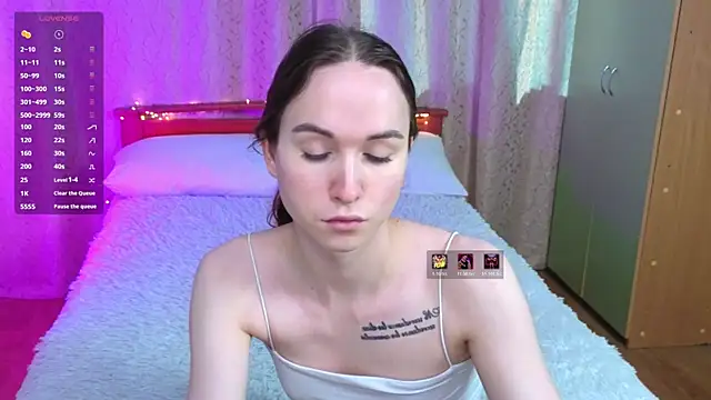 Angeel Kate online show from April 13, 2026, 5:13 am