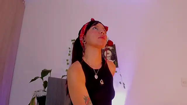 Snapshot of Genesiissss chatting on October 21, 2025, 1:17 am Genesiissss online show from October 21, 2025, 1:17 am