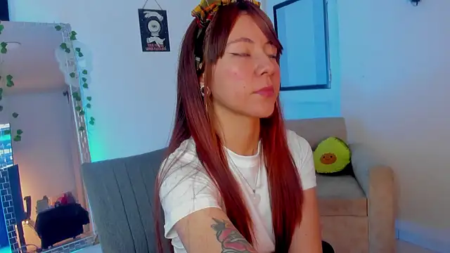 Snapshot of Genesiissss chatting on February 3, 2026, 3:37 am Genesiissss online show from February 3, 2026, 3:37 am