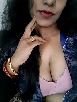 Snapshot of Deepa_Sharma143 chatting on March 25, 2026, 2:06 am Deepa Sharma143 online show from March 25, 2026, 2:06 am