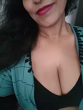 Snapshot of Deepa_Sharma143 chatting on July 2, 2026, 8:42 am Deepa Sharma143 online show from July 2, 2026, 8:42 am