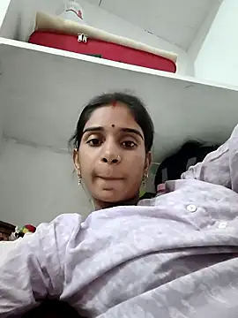 Hot-Soniya2 online show from October 17, 2025, 3:25 pm