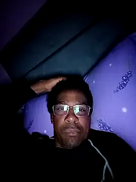 estrogeni online show from March 5, 2026, 10:06 pm