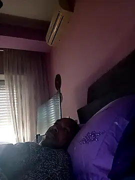 estrogeni online show from March 28, 2026, 8:14 am