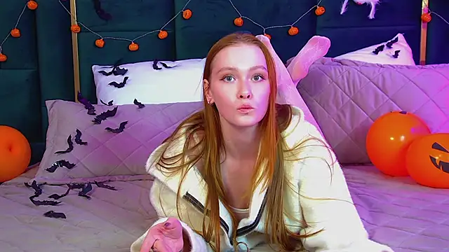 Snapshot of AgataFoxley chatting on October 23, 2025, 6:17 pm AgataFoxley online show from October 23, 2025, 6:17 pm