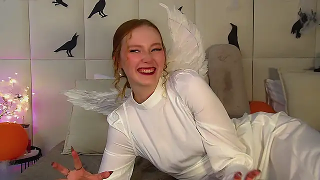 Snapshot of AgataFoxley chatting on October 25, 2025, 6:43 am AgataFoxley online show from October 25, 2025, 6:43 am