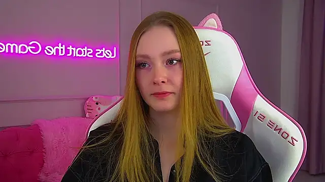 Snapshot of AgataFoxley chatting on November 24, 2025, 7:30 am AgataFoxley online show from November 24, 2025, 7:30 am