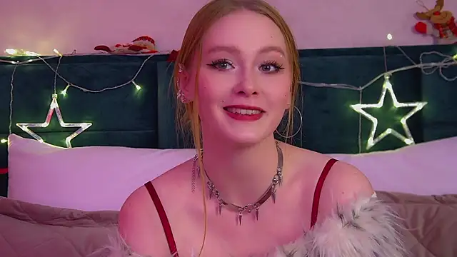 Snapshot of AgataFoxley chatting on December 13, 2025, 7:53 pm AgataFoxley online show from December 13, 2025, 7:53 pm