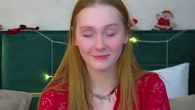 Snapshot of AgataFoxley chatting on December 14, 2025, 6:12 pm AgataFoxley online show from December 14, 2025, 6:12 pm