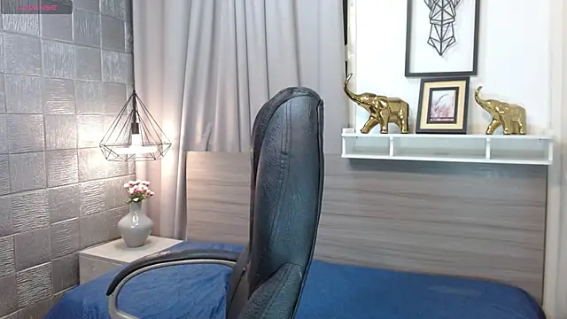 Iantwink18 online show from October 30, 2025, 10:10 pm