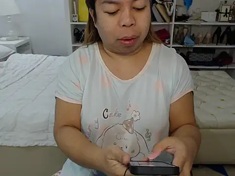 Snapshot of queengreatdivats01 chatting on April 16, 2026, 2:56 am queengreatdivats01 online show from April 16, 2026, 2:56 am