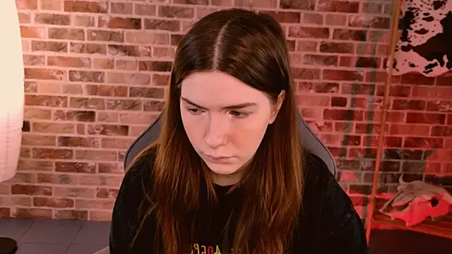 AliceCUNTach online show from November 9, 2025, 5:06 am