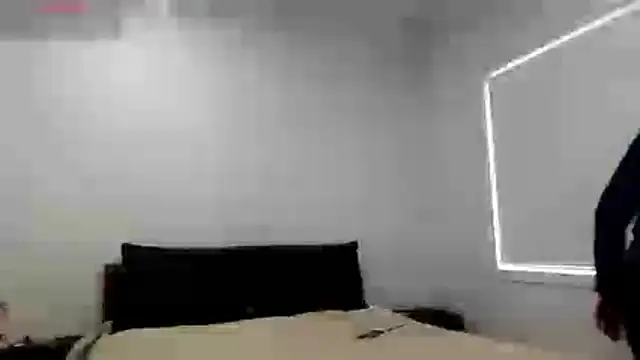 aussiepeaches online show from May 25, 2026, 12:27 am