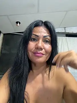 Nair Hot77 online show from October 31, 2025, 1:39 am