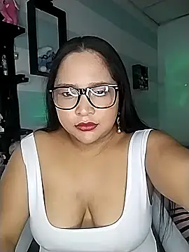 Angelly ricura online show from October 3, 2025, 2:03 pm