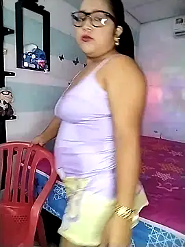 Snapshot of Angelly_ricura chatting on October 27, 2025, 2:32 pm Angelly ricura online show from October 27, 2025, 2:32 pm