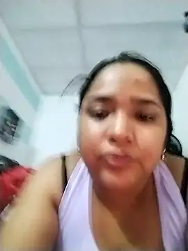 Snapshot of Angelly_ricura chatting on November 17, 2025, 3:18 pm Angelly ricura online show from November 17, 2025, 3:18 pm