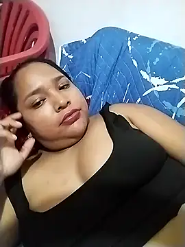 Snapshot of Angelly_ricura chatting on November 26, 2025, 2:45 am Angelly ricura online show from November 26, 2025, 2:45 am