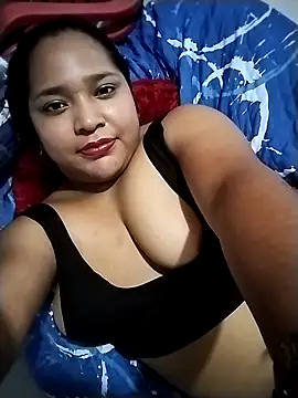 Snapshot of Angelly_ricura chatting on November 27, 2025, 2:57 am Angelly ricura online show from November 27, 2025, 2:57 am