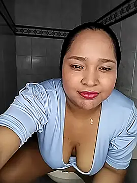 Snapshot of Angelly_ricura chatting on December 4, 2025, 2:15 pm Angelly ricura online show from December 4, 2025, 2:15 pm