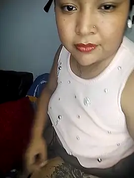 Snapshot of Angelly_ricura chatting on December 17, 2025, 3:34 am Angelly ricura online show from December 17, 2025, 3:34 am