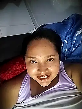 Snapshot of Angelly_ricura chatting on December 19, 2025, 3:13 am Angelly ricura online show from December 19, 2025, 3:13 am