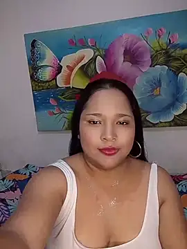 Snapshot of Angelly_ricura chatting on April 22, 2026, 7:04 pm Angelly ricura online show from April 22, 2026, 7:04 pm