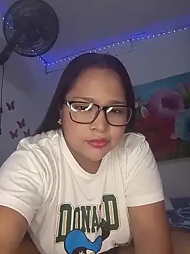Snapshot of Angelly_ricura chatting on May 20, 2026, 4:35 pm Angelly ricura online show from May 20, 2026, 4:35 pm