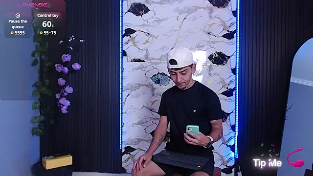 SpicyBoys X online show from September 14, 2025, 8:30 pm