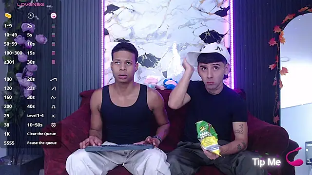 SpicyBoys X online show from October 17, 2025, 1:20 am