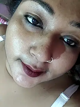 Snapshot of hotbhabhi011 chatting on September 16, 2025, 3:51 am hotbhabhi011 online show from September 16, 2025, 3:51 am