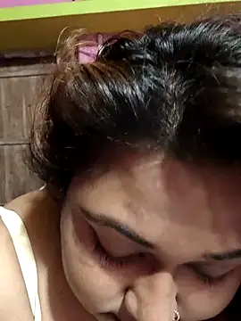 Snapshot of hotbhabhi011 chatting on September 29, 2025, 11:04 am hotbhabhi011 online show from September 29, 2025, 11:04 am