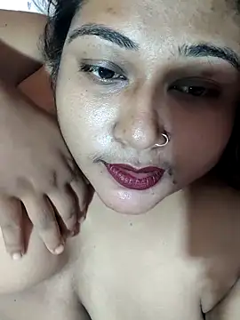 Snapshot of hotbhabhi011 chatting on October 8, 2025, 4:21 am hotbhabhi011 online show from October 8, 2025, 4:21 am