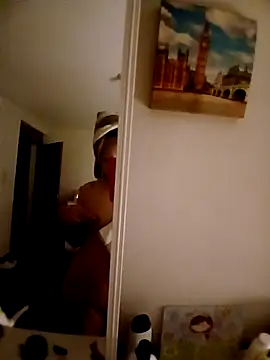 Venuxx online show from March 4, 2026, 11:44 pm