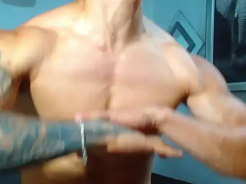 Snapshot of adrian_ray chatting on September 25, 2025, 6:22 pm adrian ray online show from September 25, 2025, 6:22 pm