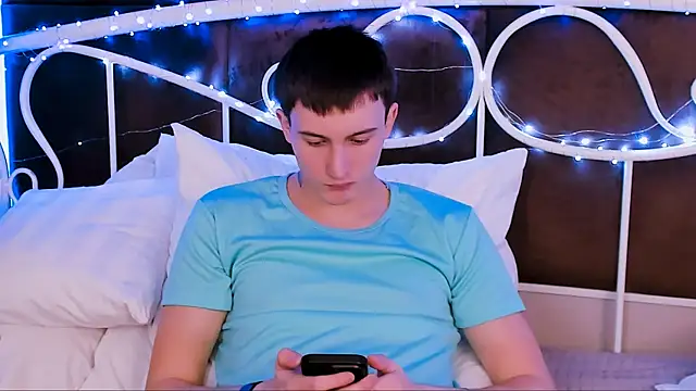 David  Diamond online show from December 20, 2025, 3:52 pm