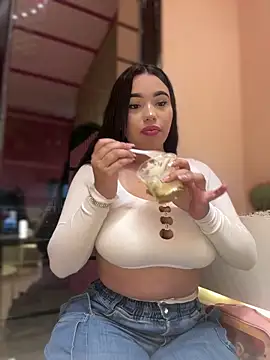 SofiaWildee online show from February 4, 2026, 12:16 am