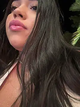 Snapshot of SofiaWildee chatting on June 13, 2026, 12:19 am SofiaWildee online show from June 13, 2026, 12:19 am