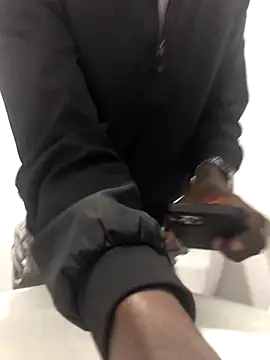 DarkSkiined online show from October 28, 2025, 10:41 am